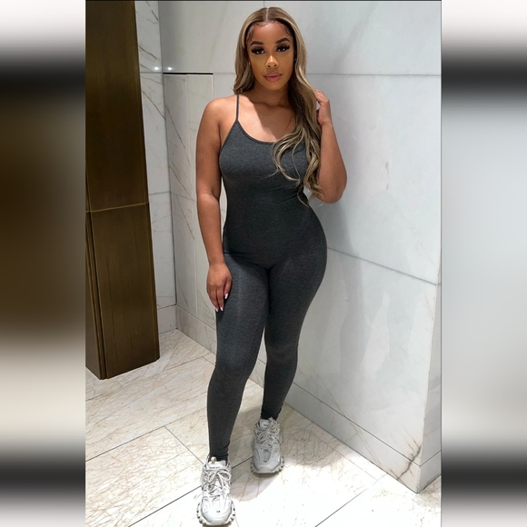 Fashion Nova Pants - Jumpsuit